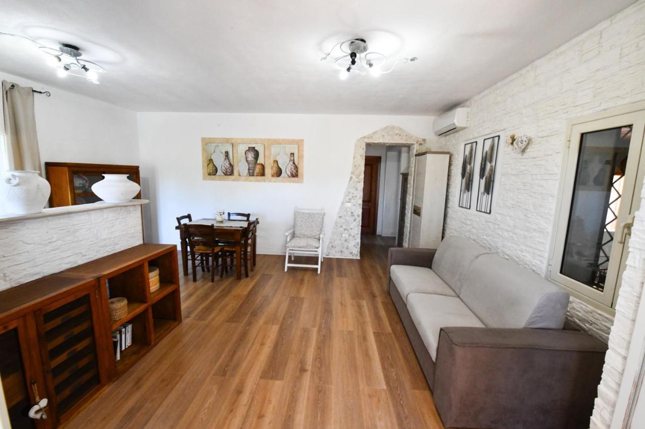 Bentosa Villa Enas ภายนอก รูปภาพ
